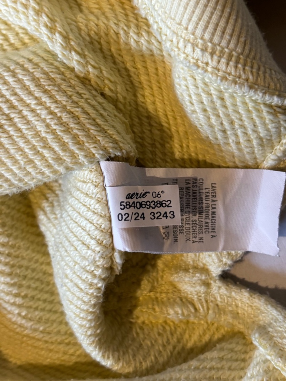 Aerie sweatshirt - yellow with sun graphics - Picture 6 of 7